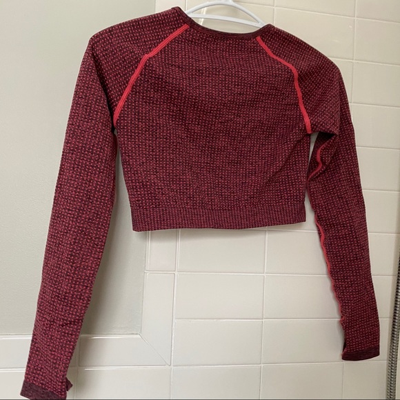 ECHT long sleeves cropped top - Picture 3 of 3